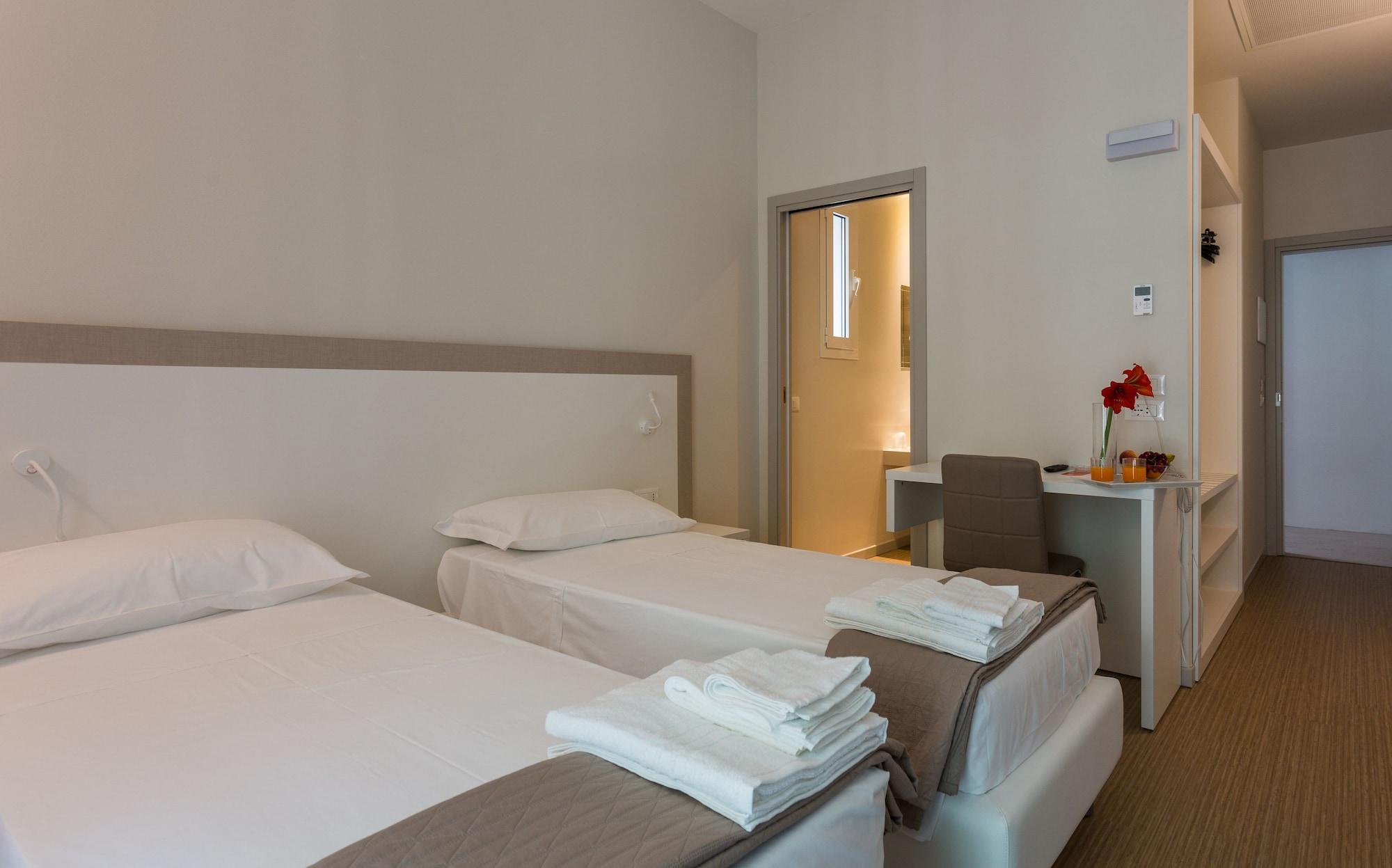 Hotel Amicizia Ріміні Екстер'єр фото