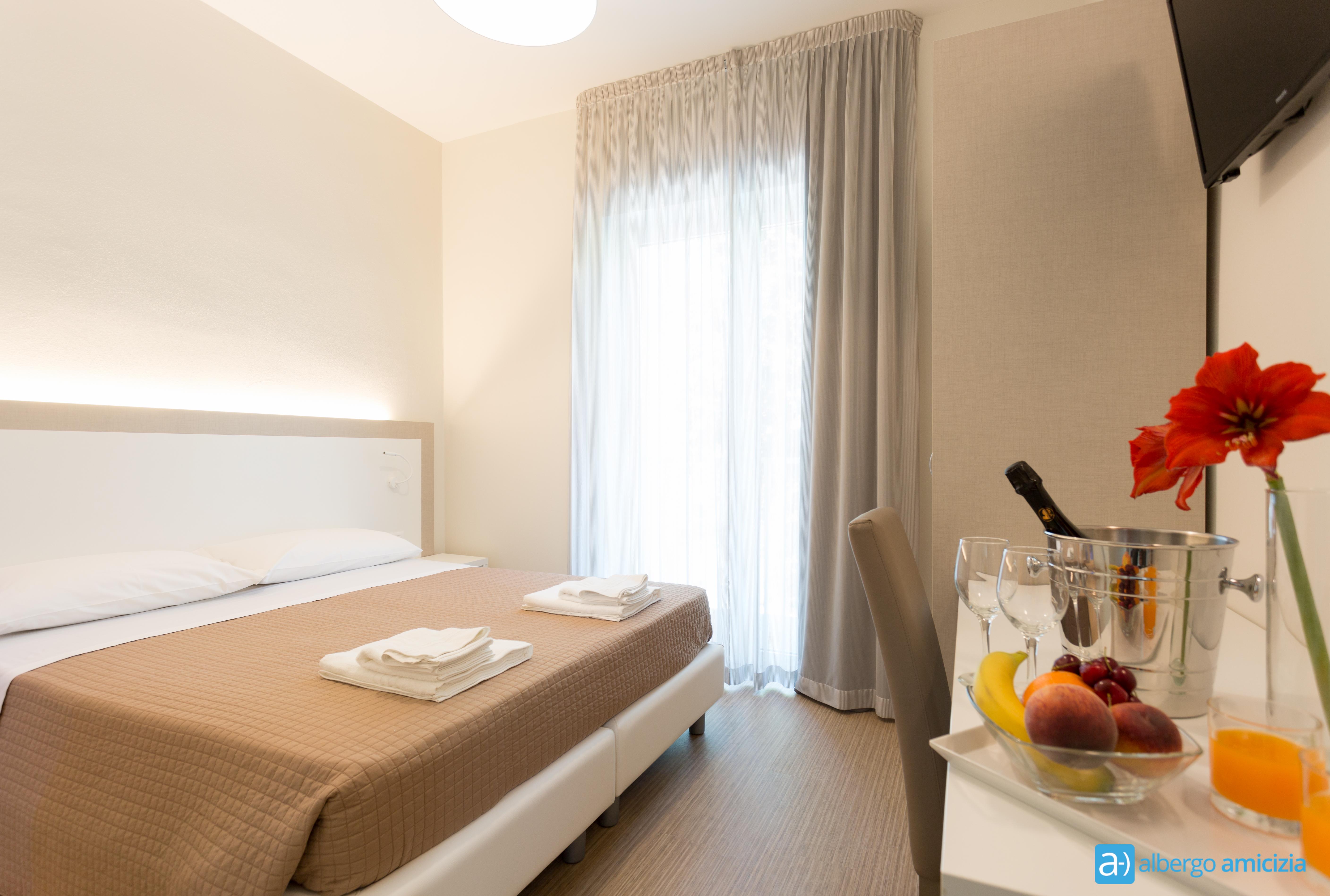 Hotel Amicizia Ріміні Екстер'єр фото